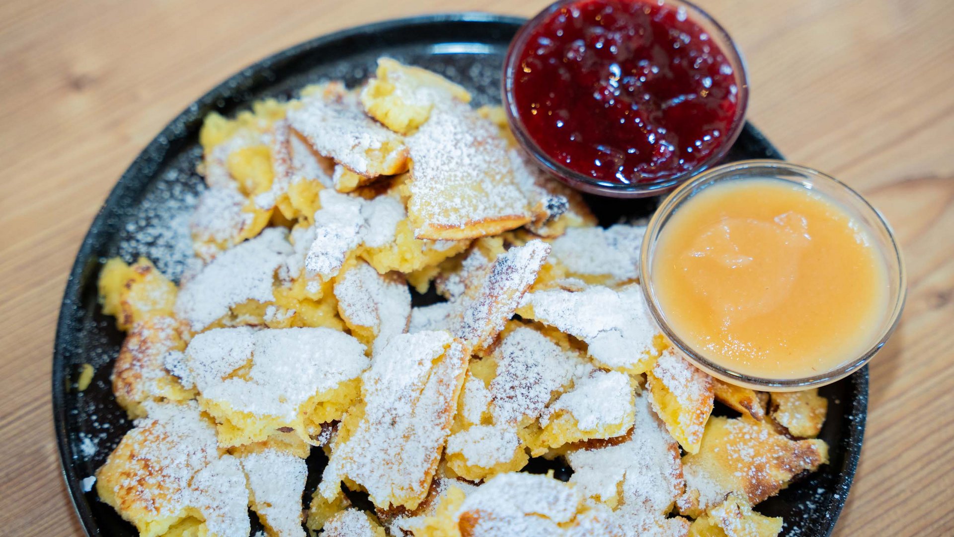 Schutzhaus in den Dolomiten mit Tradition Schutzhaus in den Dolomiten mit Tradition