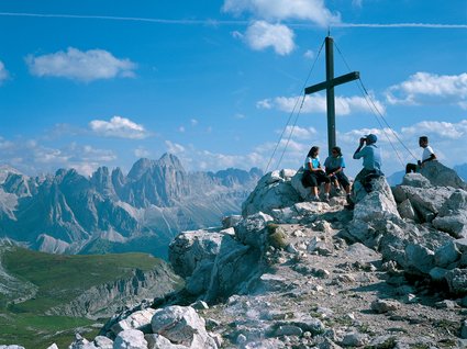 A Dolomite hut with an eventful history A Dolomite hut with an eventful history